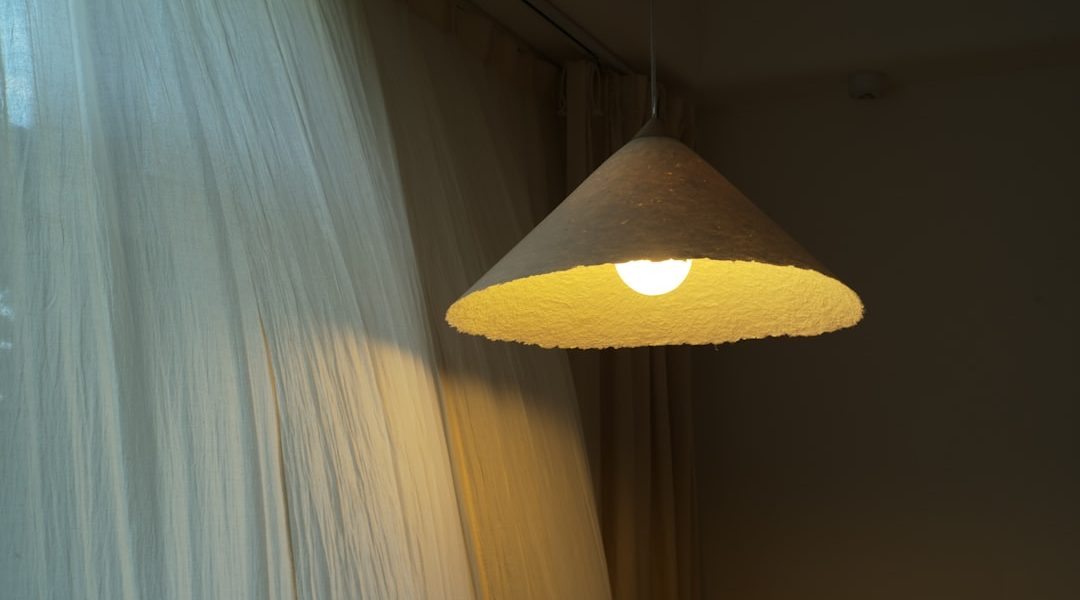 Photo Totem Floor Lamp