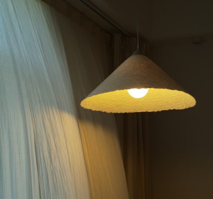 Photo Totem Floor Lamp