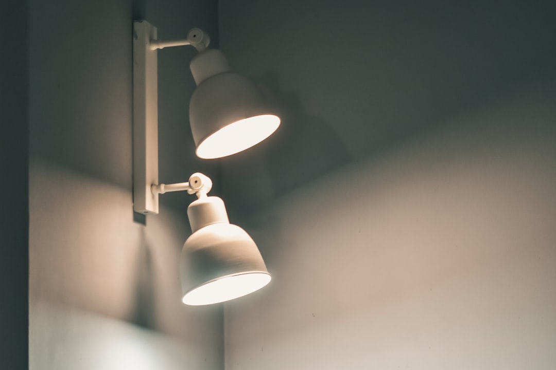 Photo track lighting trends
